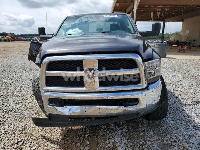 Photo 8 of 2018 RAM 2500 ST (VIN 3C6UR5CL9JG160876)