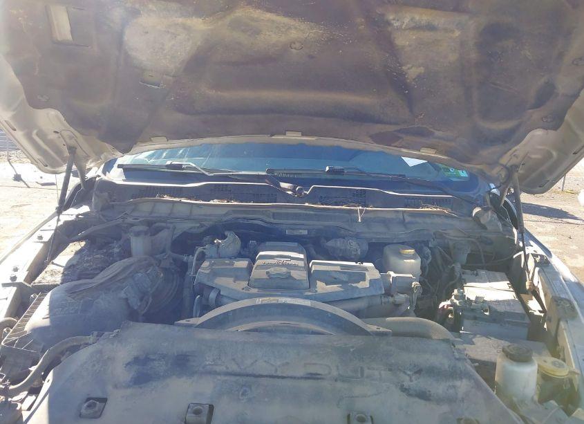 Photo 10 of 2018 Ram 2500 TRADESMAN 4X4 6'4 BOX (VIN 3C6UR5CL9JG164863)