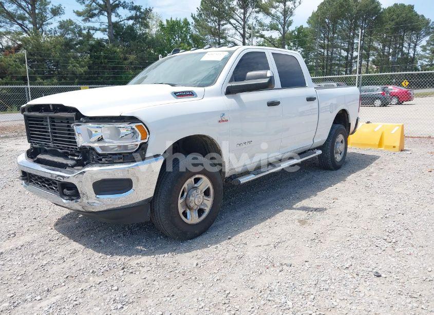 Photo 2 of 2020 Ram 2500 TRADESMAN 4X4 6'4 BOX (VIN 3C6UR5CL9LG258440)