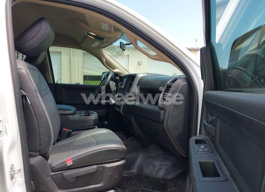 Photo 5 of 2020 Ram 2500 TRADESMAN 4X4 6'4 BOX (VIN 3C6UR5CL9LG258440)