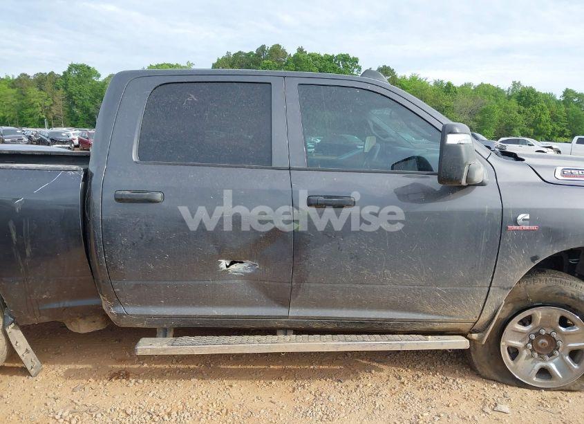 Photo 13 of 2024 Ram 2500 TRADESMAN 4X4 6'4 BOX (VIN 3C6UR5CL9RG245468)