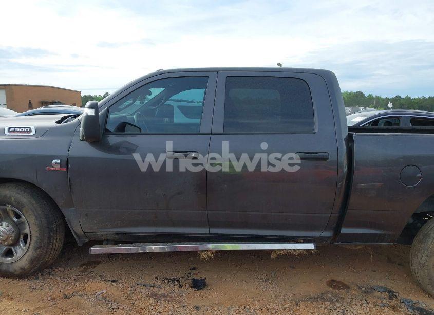 Photo 14 of 2024 Ram 2500 TRADESMAN 4X4 6'4 BOX (VIN 3C6UR5CL9RG245468)
