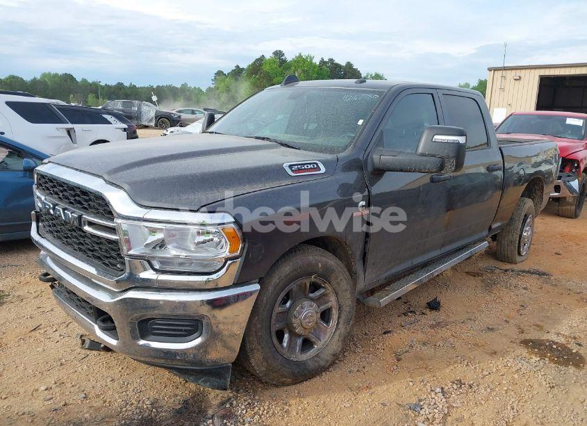 Photo 2 of 2024 Ram 2500 TRADESMAN 4X4 6'4 BOX (VIN 3C6UR5CL9RG245468)