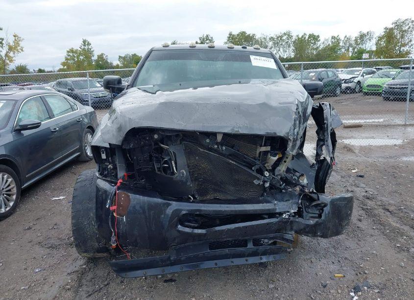 Photo 13 of 2018 Ram 2500 TRADESMAN 4X4 6'4 BOX (VIN 3C6UR5CLXJG223726)