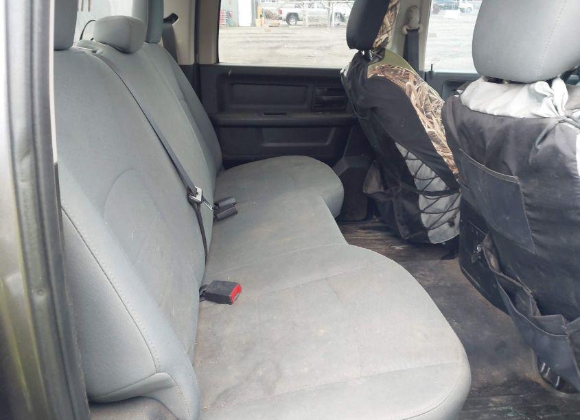 Photo 8 of 2018 Ram 2500 TRADESMAN 4X4 6'4 BOX (VIN 3C6UR5CLXJG223726)