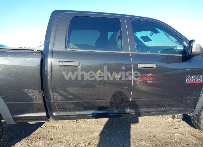 Photo 14 of 2018 Ram 2500 TRADESMAN 4X4 6'4 BOX (VIN 3C6UR5CLXJG303429)