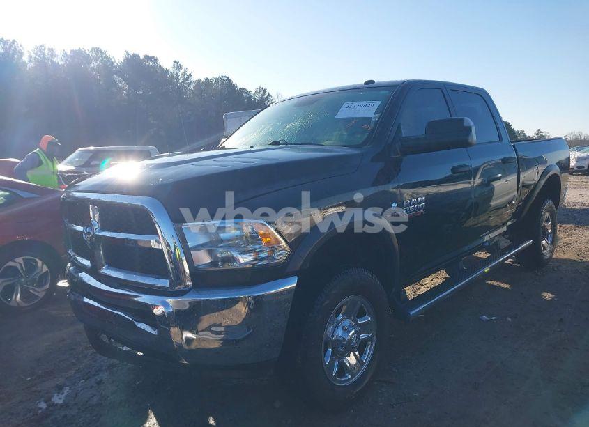 Photo 2 of 2018 Ram 2500 TRADESMAN 4X4 6'4 BOX (VIN 3C6UR5CLXJG303429)