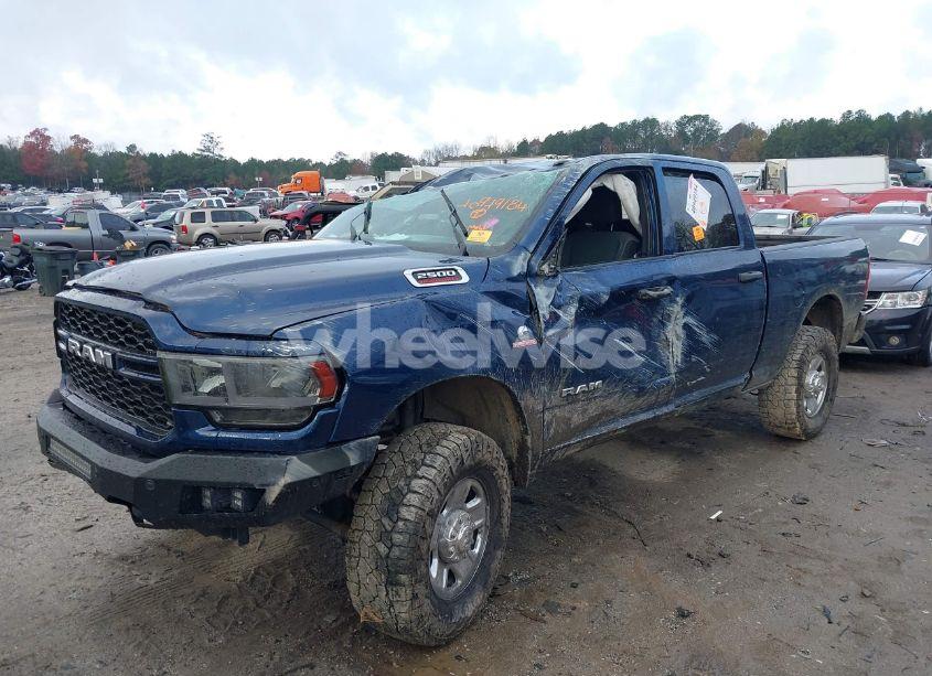 Photo 2 of 2022 Ram 2500 TRADESMAN 4X4 6'4 BOX (VIN 3C6UR5CLXNG221898)
