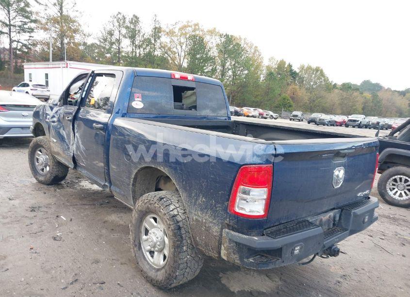 Photo 3 of 2022 Ram 2500 TRADESMAN 4X4 6'4 BOX (VIN 3C6UR5CLXNG221898)