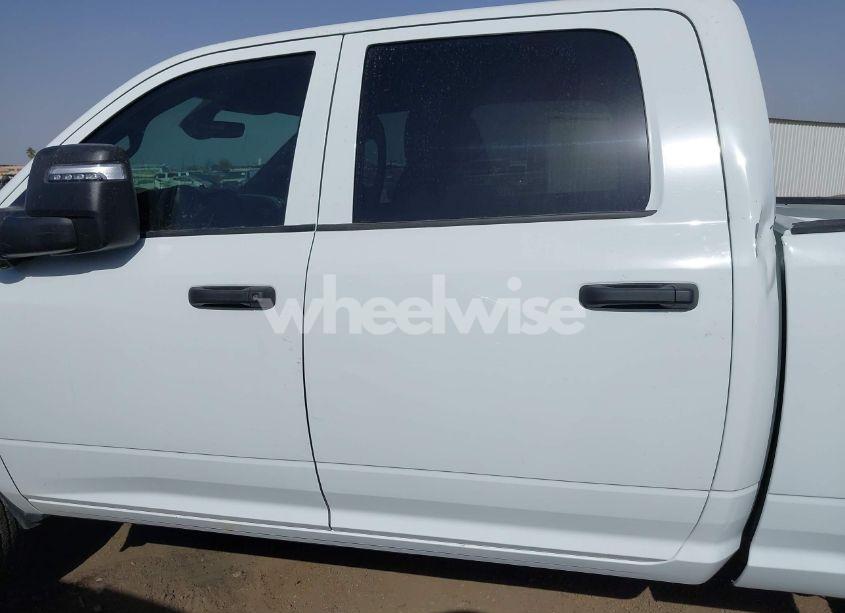 Photo 14 of 2024 Ram 2500 TRADESMAN 4X4 6'4 BOX (VIN 3C6UR5CLXRG222734)