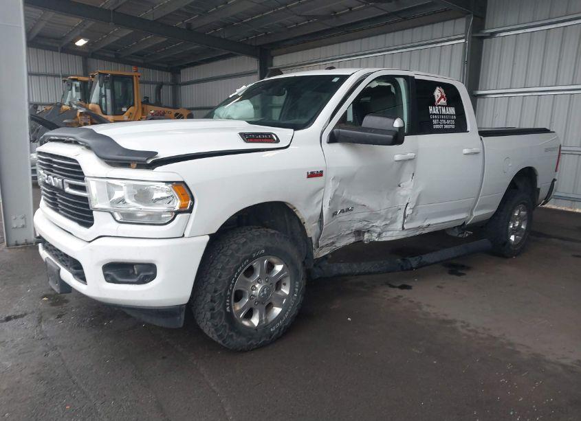 Photo 2 of 2019 Ram 2500 BIG HORN 4X4 6'4 BOX (VIN 3C6UR5DJ0KG698106)