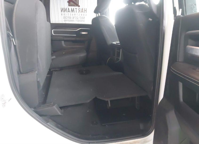 Photo 8 of 2019 Ram 2500 BIG HORN 4X4 6'4 BOX (VIN 3C6UR5DJ0KG698106)