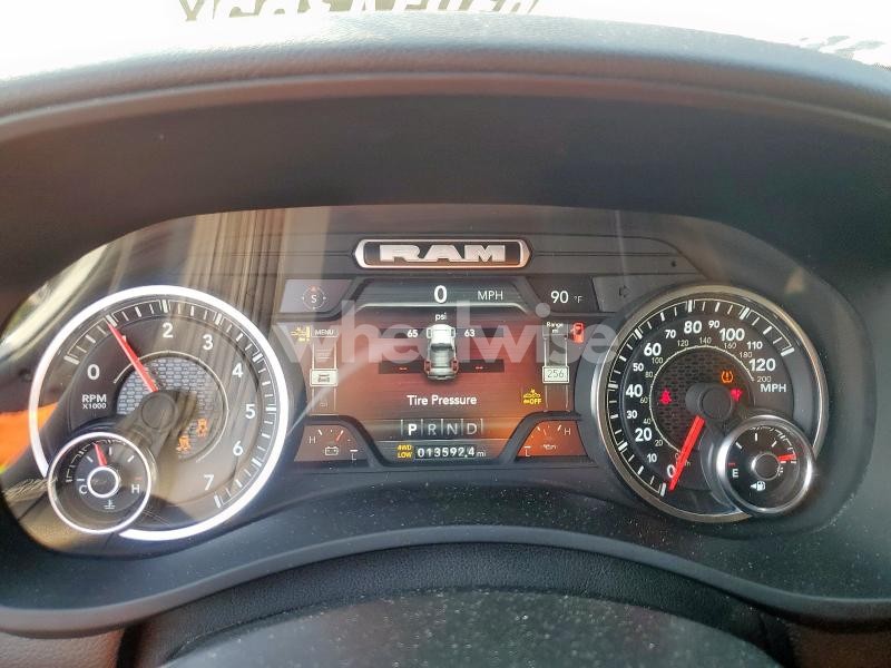 Photo 2 of 2024 RAM 2500 BIG HORN (VIN 3C6UR5DJ0RG394624)