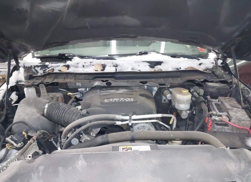 Photo 10 of 2018 Ram 2500 SLT 4X4 6'4 BOX (VIN 3C6UR5DJ1JG340513)