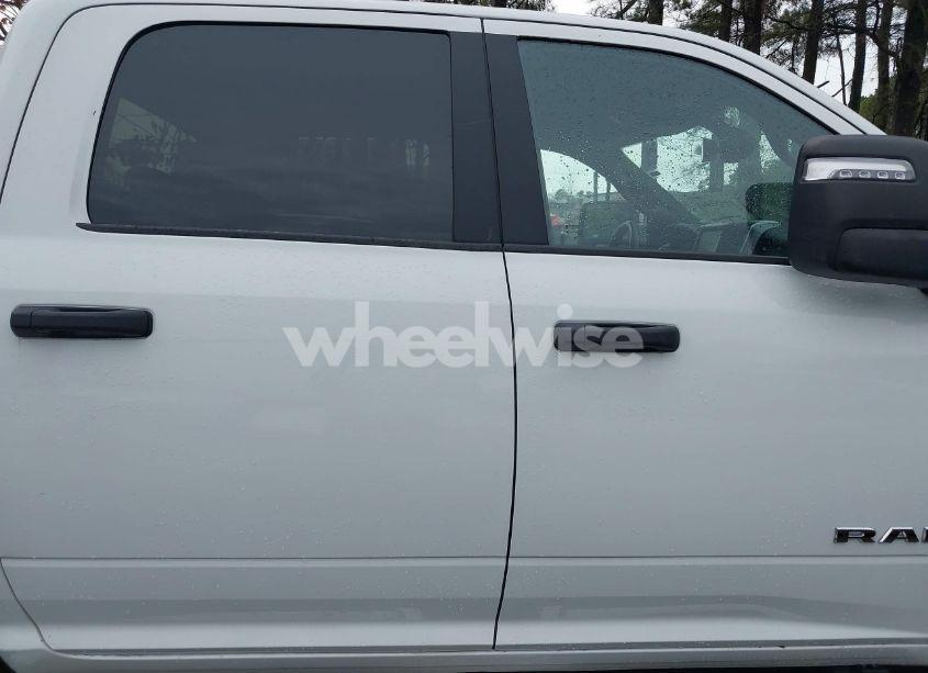 Photo 13 of 2024 Ram 2500 BIG HORN 4X4 6'4 BOX (VIN 3C6UR5DJ1RG101376)