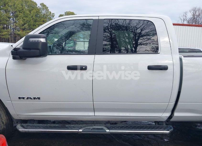 Photo 14 of 2024 Ram 2500 BIG HORN 4X4 6'4 BOX (VIN 3C6UR5DJ1RG101376)