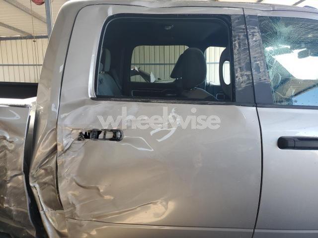 Photo 2 of 2024 RAM 2500 BIG HORN (VIN 3C6UR5DJ1RG381137)