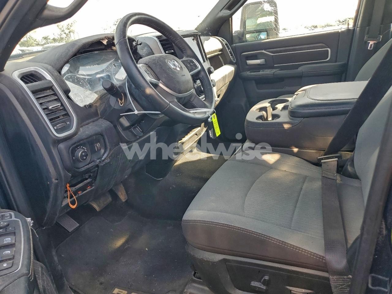 Photo 7 of 2024 RAM 2500 BIG HORN (VIN 3C6UR5DJ1RG413357)