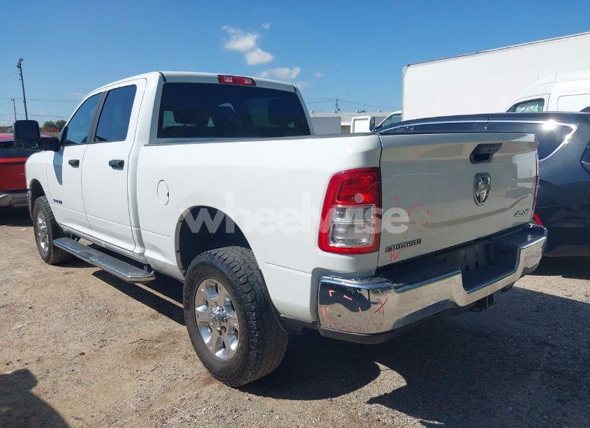 Photo 3 of 2024 Ram 2500 BIG HORN 4X4 6'4 BOX (VIN 3C6UR5DJ2RG303949)