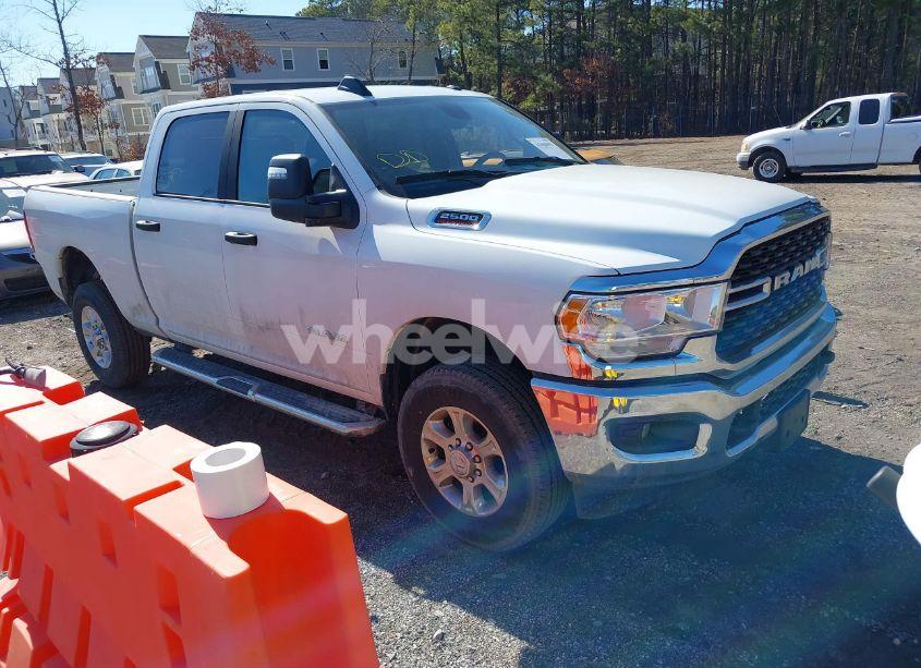 2024 Ram 2500 BIG HORN 4X4 6'4 BOX (VIN 3C6UR5DJ2RG311145) main photo