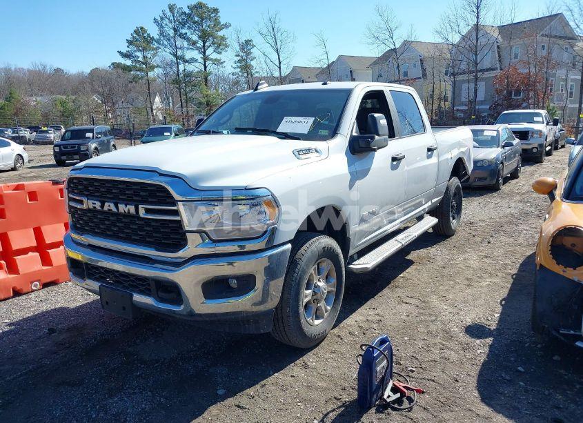 Photo 2 of 2024 Ram 2500 BIG HORN 4X4 6'4 BOX (VIN 3C6UR5DJ2RG311145)