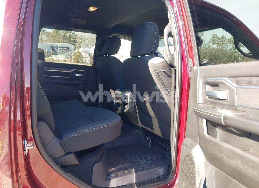 Photo 8 of 2024 Ram 2500 BIG HORN 4X4 6'4 BOX (VIN 3C6UR5DJ2RG335705)