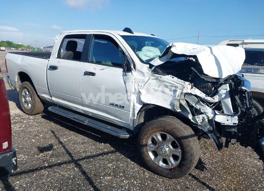 2024 Ram 2500 BIG HORN 4X4 6'4 BOX (VIN 3C6UR5DJ3RG366512) main photo