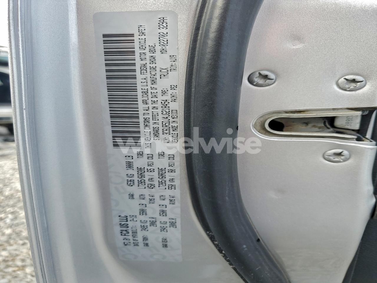 Photo 12 of 2018 RAM 2500 SLT (VIN 3C6UR5DJ4JG218454)