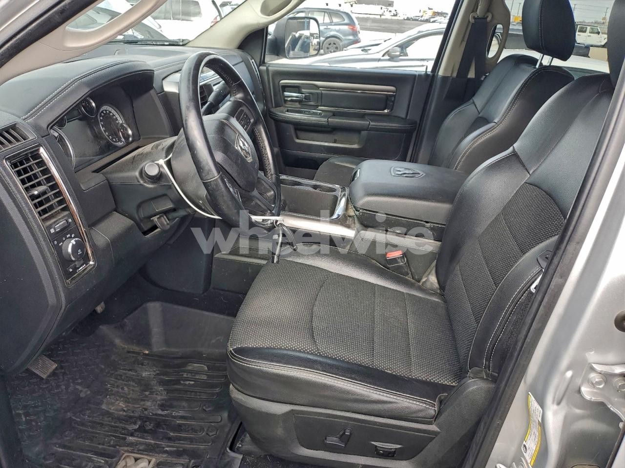 Photo 7 of 2018 RAM 2500 SLT (VIN 3C6UR5DJ4JG218454)