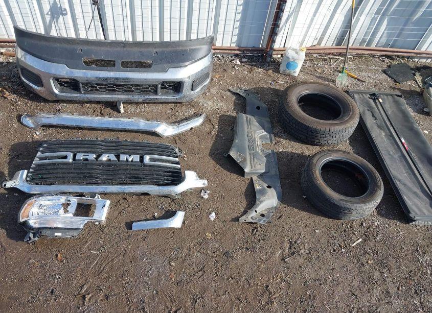 Photo 12 of 2019 Ram 2500 BIG HORN 4X4 6'4 BOX (VIN 3C6UR5DJ4KG689070)