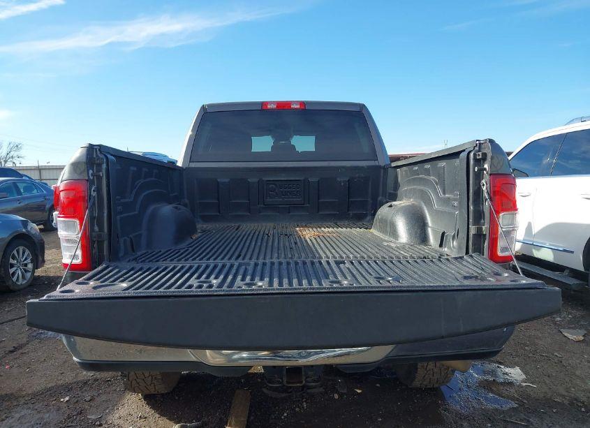 Photo 17 of 2019 Ram 2500 BIG HORN 4X4 6'4 BOX (VIN 3C6UR5DJ4KG689070)