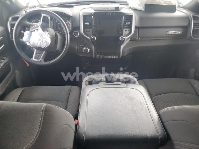 Photo 2 of 2024 RAM 2500 BIG HORN (VIN 3C6UR5DJ4RG380693)