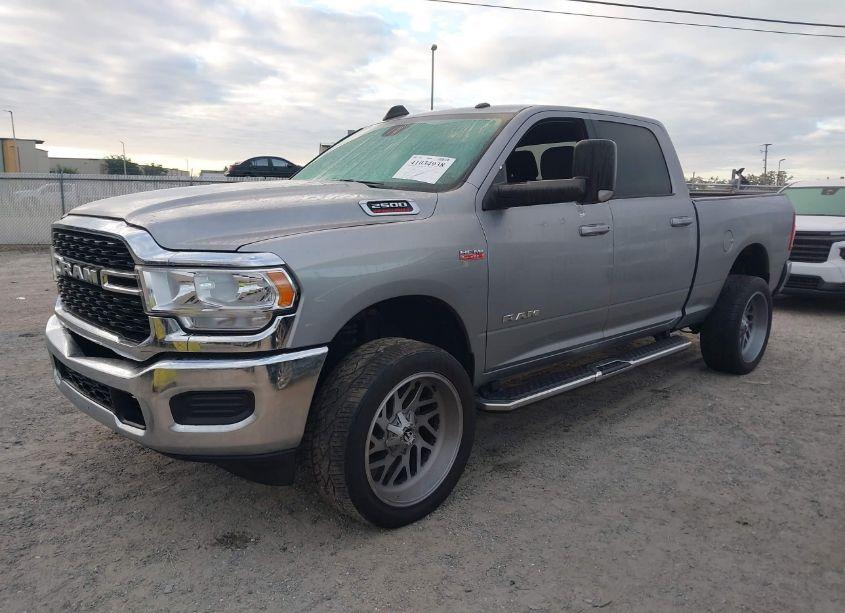 Photo 2 of 2022 Ram 2500 BIG HORN 4X4 6'4 BOX (VIN 3C6UR5DJ6NG176388)