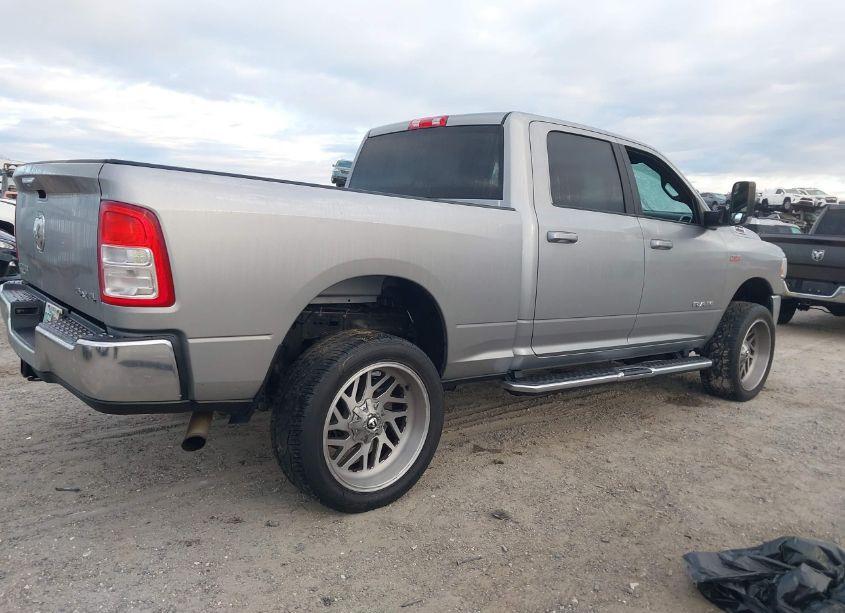 Photo 4 of 2022 Ram 2500 BIG HORN 4X4 6'4 BOX (VIN 3C6UR5DJ6NG176388)