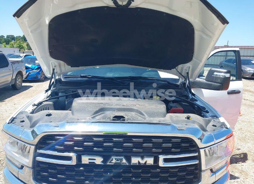 Photo 10 of 2024 Ram 2500 BIG HORN 4X4 6'4 BOX (VIN 3C6UR5DJ6RG249894)