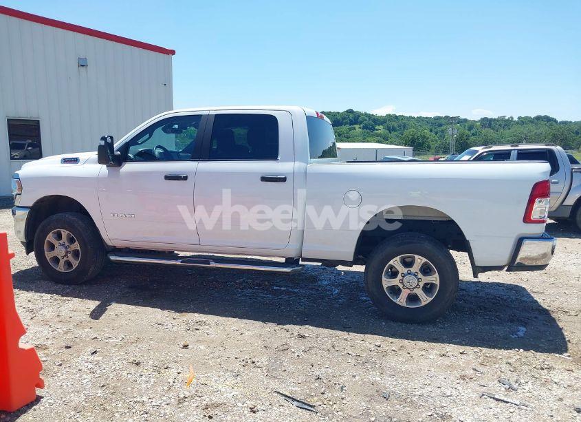 Photo 15 of 2024 Ram 2500 BIG HORN 4X4 6'4 BOX (VIN 3C6UR5DJ6RG249894)