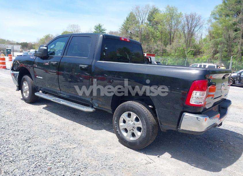 Photo 3 of 2024 Ram 2500 BIG HORN 4X4 6'4 BOX (VIN 3C6UR5DJ6RG373776)