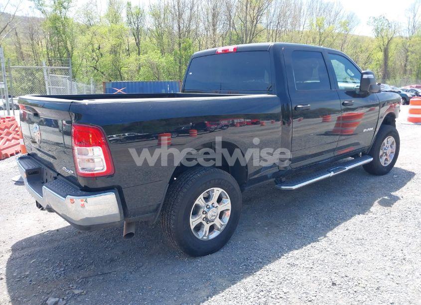 Photo 4 of 2024 Ram 2500 BIG HORN 4X4 6'4 BOX (VIN 3C6UR5DJ6RG373776)