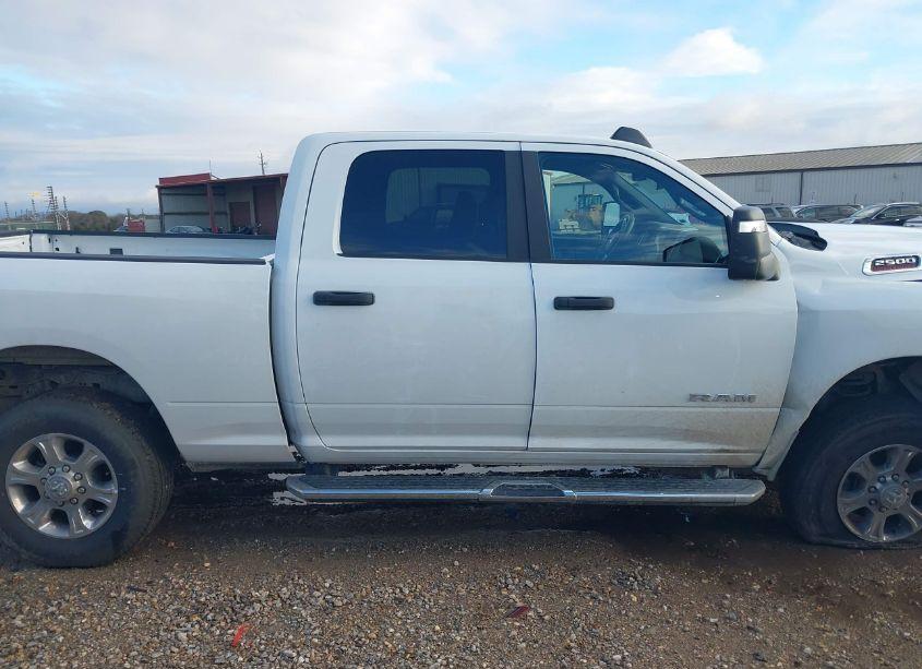 Photo 13 of 2024 Ram 2500 BIG HORN 4X4 6'4 BOX (VIN 3C6UR5DJ7RG311237)