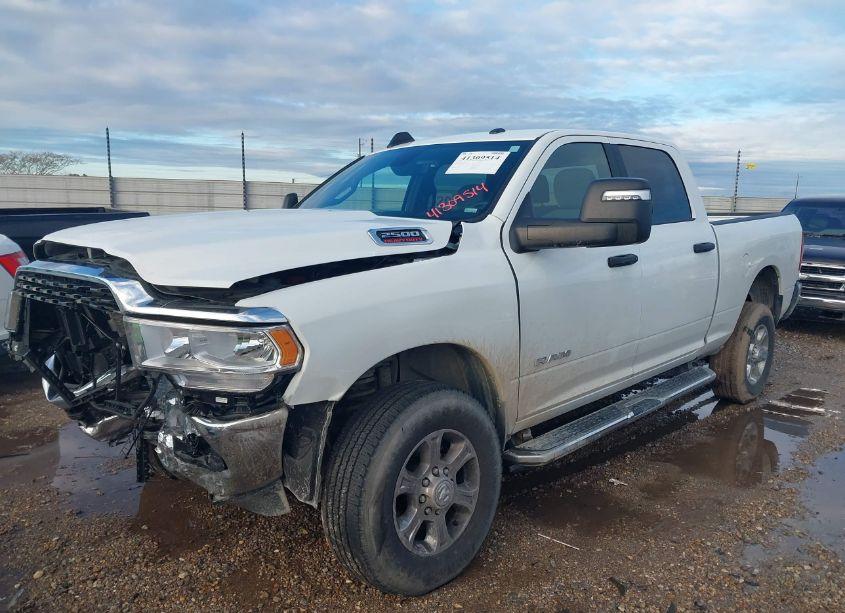 Photo 2 of 2024 Ram 2500 BIG HORN 4X4 6'4 BOX (VIN 3C6UR5DJ7RG311237)