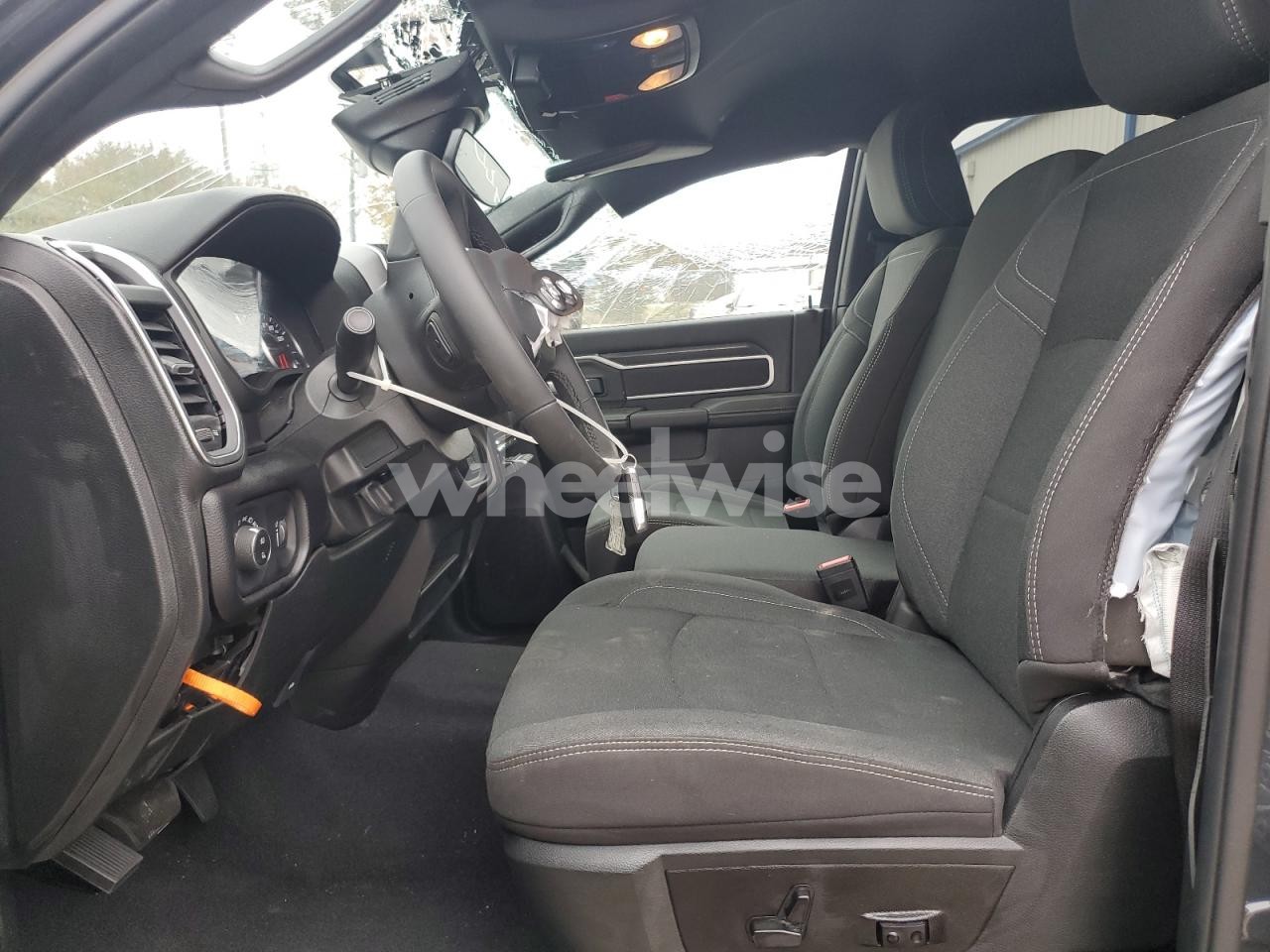 Photo 7 of 2025 RAM 2500 BIG HORN (VIN 3C6UR5DJ7SG583048)