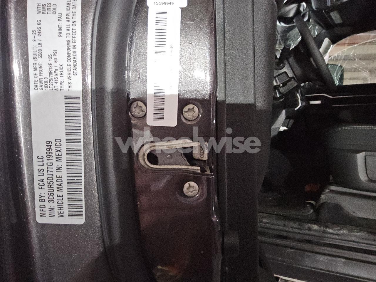 Photo 13 of 2026 RAM 2500 BIG HORN (VIN 3C6UR5DJ7TG199949)