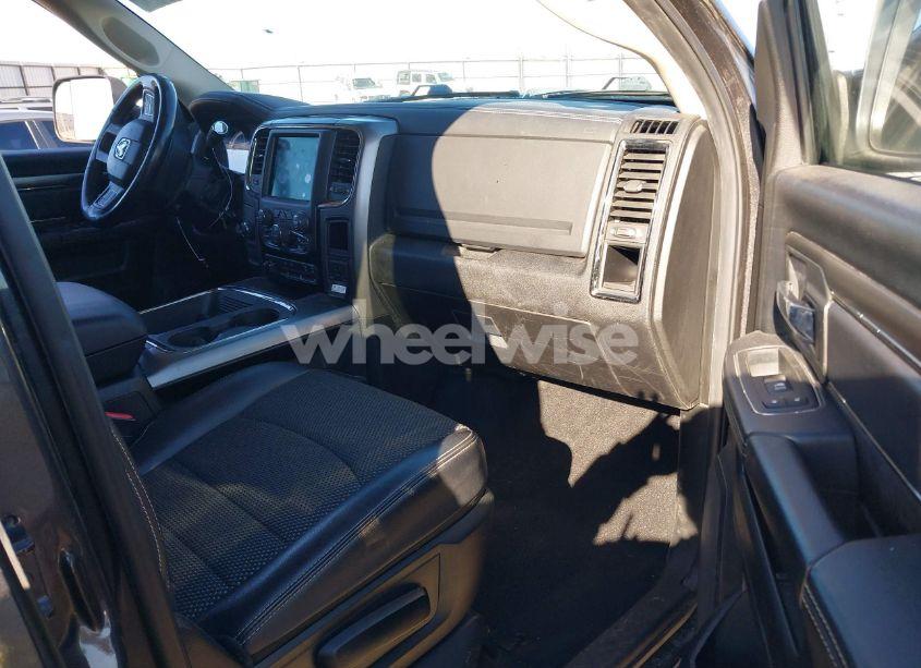 Photo 5 of 2018 Ram 2500 BIG HORN 4X4 6'4 BOX (VIN 3C6UR5DJ8JG341352)