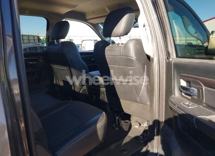 Photo 8 of 2018 Ram 2500 BIG HORN 4X4 6'4 BOX (VIN 3C6UR5DJ8JG341352)