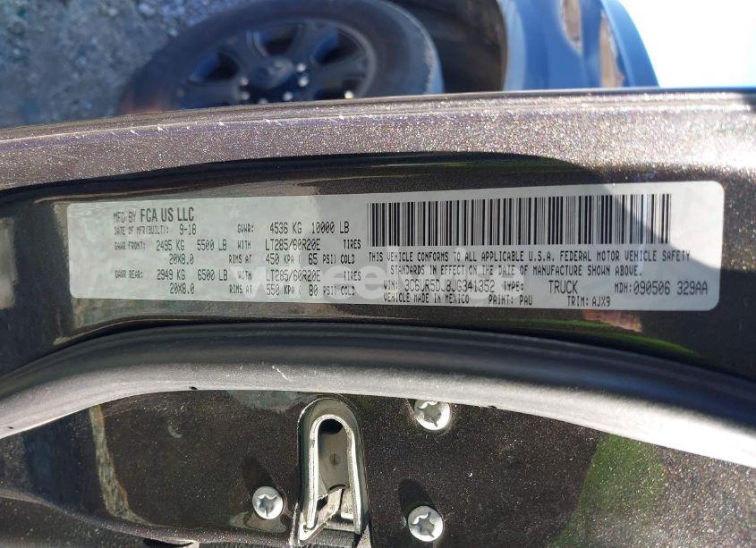 Photo 9 of 2018 Ram 2500 BIG HORN 4X4 6'4 BOX (VIN 3C6UR5DJ8JG341352)