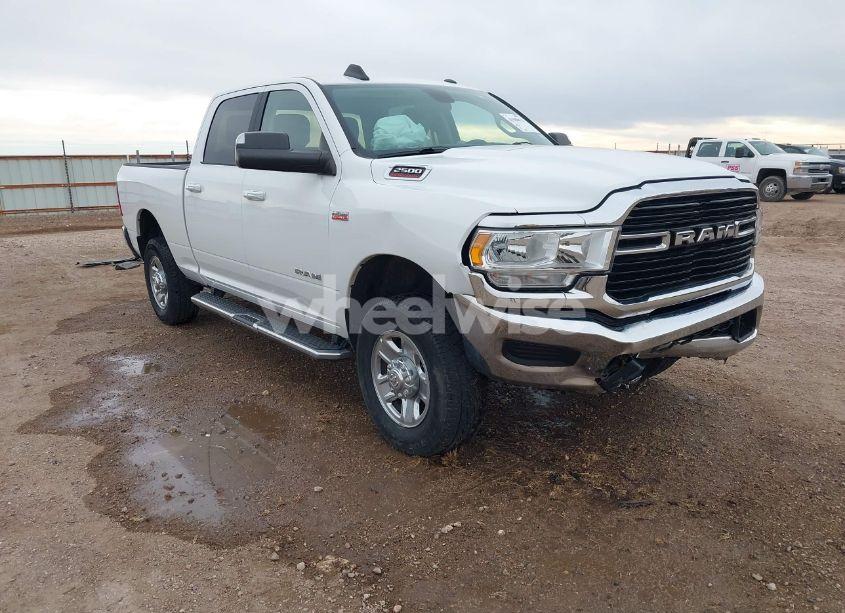 2019 Ram 2500 BIG HORN 4X4 6'4 BOX (VIN 3C6UR5DJ8KG544954) main photo