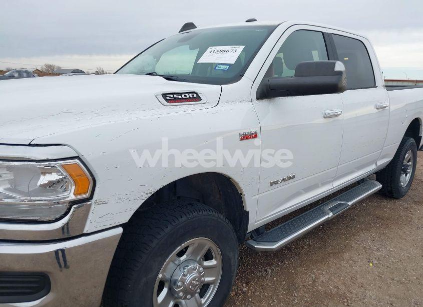 Photo 18 of 2019 Ram 2500 BIG HORN 4X4 6'4 BOX (VIN 3C6UR5DJ8KG544954)