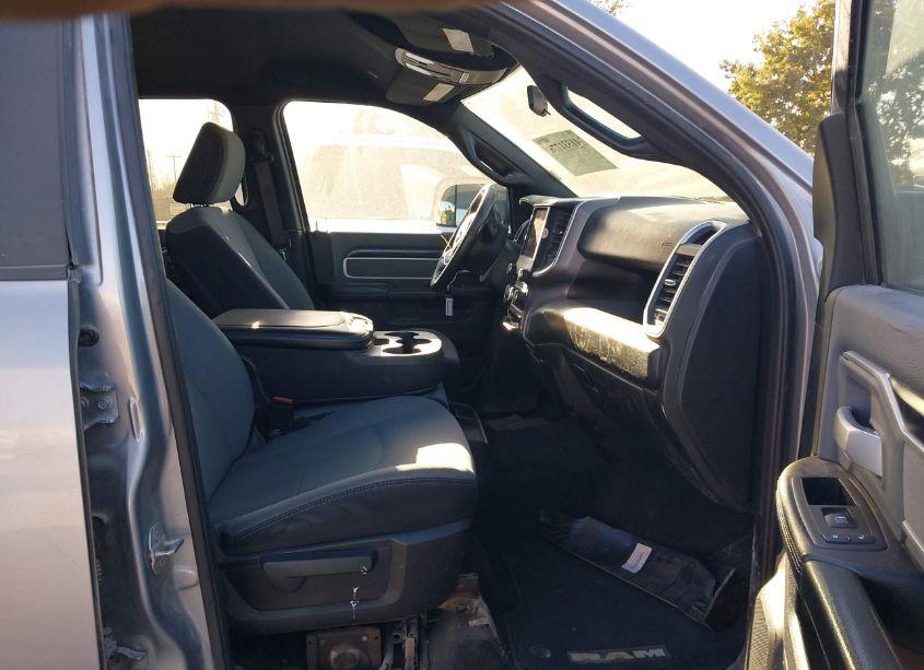 Photo 5 of 2022 Ram 2500 BIG HORN 4X4 6'4 BOX (VIN 3C6UR5DJ8NG137253)