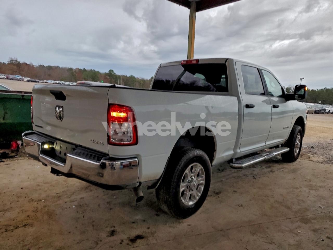 Photo 3 of 2024 RAM 2500 BIG HORN (VIN 3C6UR5DJXRG405922)
