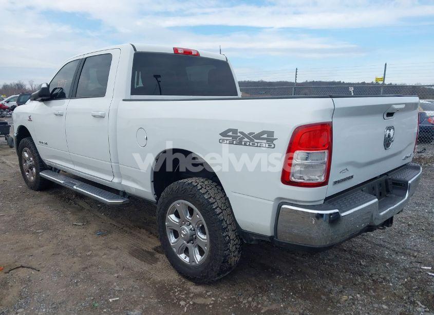 Photo 3 of 2021 Ram 2500 BIG HORN 4X4 6'4 BOX (VIN 3C6UR5DL0MG656362)